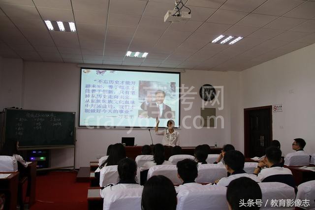 赫山区:高中政治工作坊线下研修助力学考、高考
